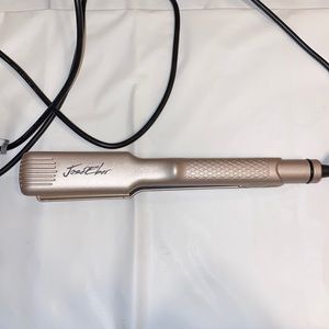 Jose Eber signature vibrating straightening iron or flat iron